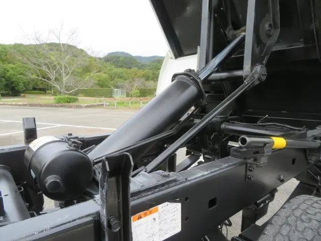 日野デュトロダンプ小型（2t・3t）[写真38]