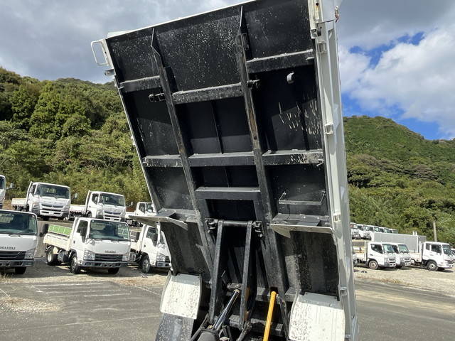 三菱ふそうキャンターダンプ小型（2t・3t）[写真14]