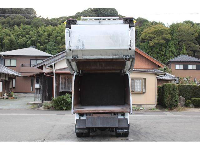 いすゞエルフパッカー車（塵芥車）小型（2t・3t）[写真17]