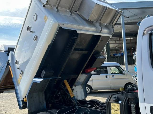 日野デュトロパッカー車（塵芥車）小型（2t・3t）[写真29]