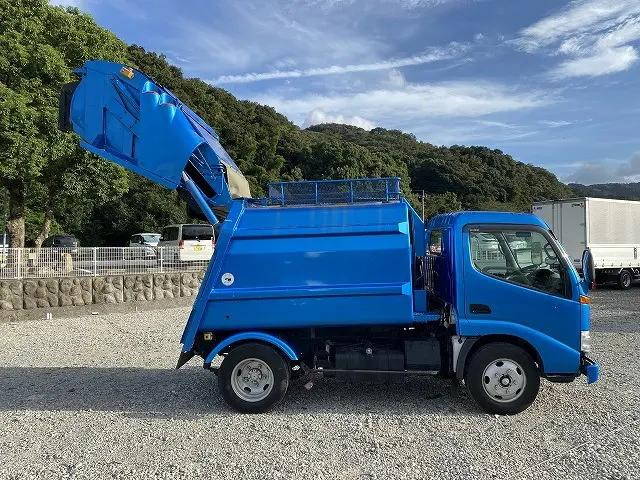 日野デュトロパッカー車（塵芥車）小型（2t・3t）[写真07]