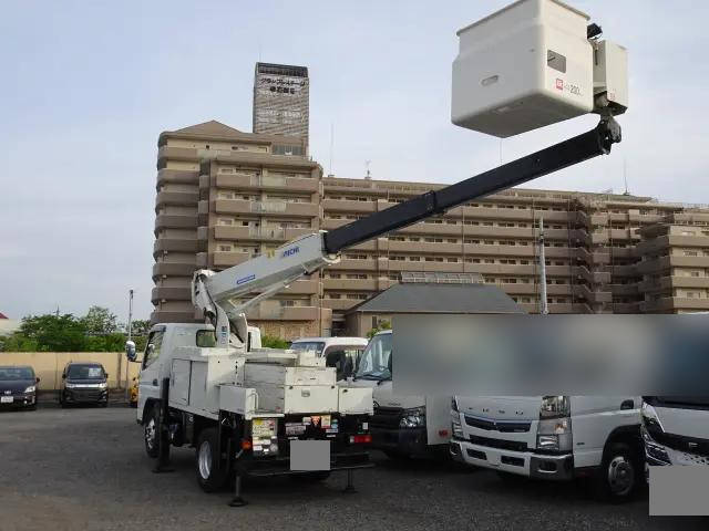 三菱ふそうキャンター高所作業車小型（2t・3t）[写真14]