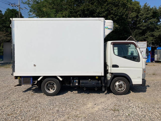 三菱ふそうキャンター冷凍車（冷蔵車）小型（2t・3t）[写真31]