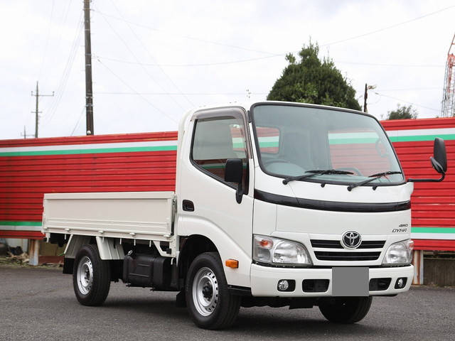 トヨタその他の車種平ボディ小型（2t・3t）[写真01]