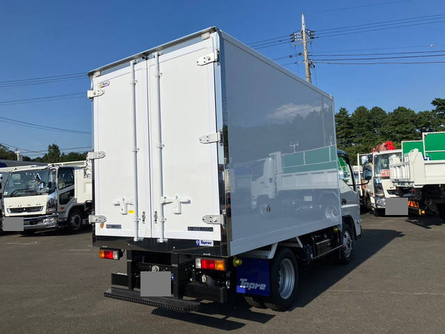 三菱ふそうキャンター冷凍車（冷蔵車）小型（2t・3t）[写真04]