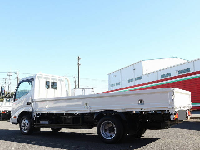 日野デュトロ平ボディ小型（2t・3t）[写真02]