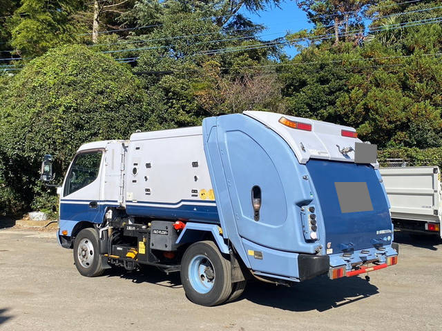 日野デュトロパッカー車（塵芥車）小型（2t・3t）[写真04]