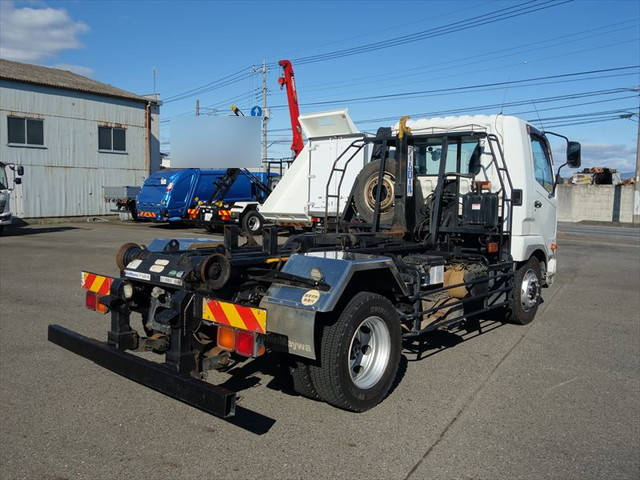 三菱ふそうファイターコンテナ専用車増トン（6t・8t）[写真04]