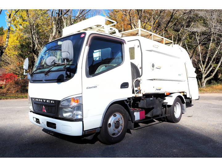 三菱ふそうキャンターパッカー車（塵芥車）小型（2t・3t）[写真03]