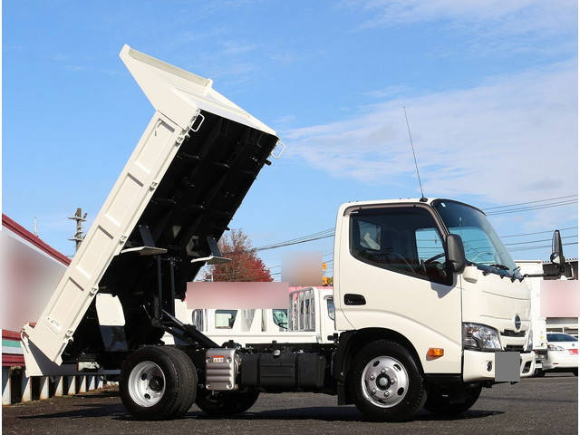 日野デュトロダンプ小型（2t・3t）[写真01]