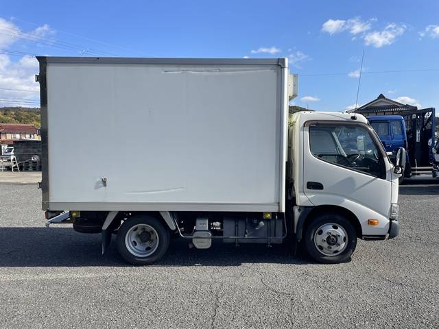 トヨタダイナ冷凍車（冷蔵車）小型（2t・3t）[写真07]