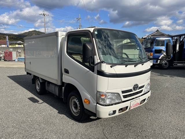 トヨタダイナ冷凍車（冷蔵車）小型（2t・3t）[写真03]