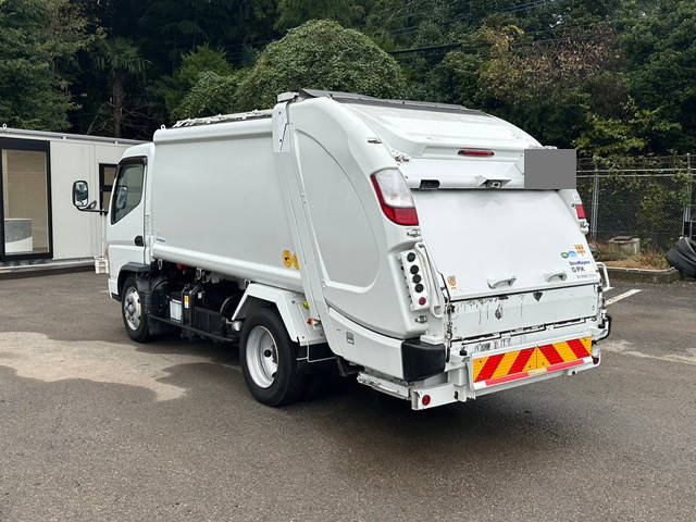 UDトラックスカゼットパッカー車（塵芥車）小型（2t・3t）[写真04]