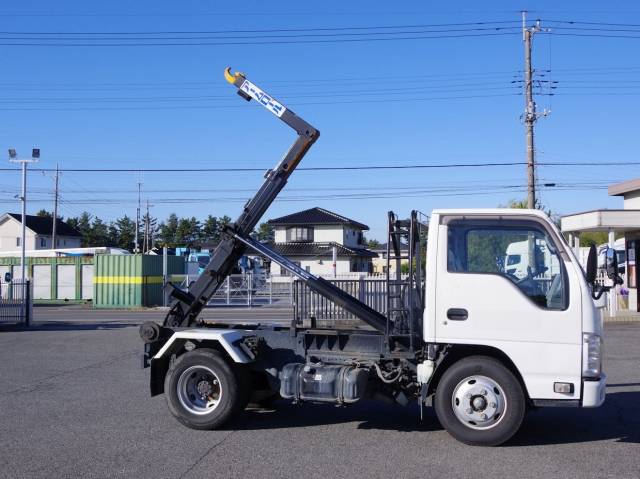 いすゞエルフコンテナ専用車小型（2t・3t）[写真10]