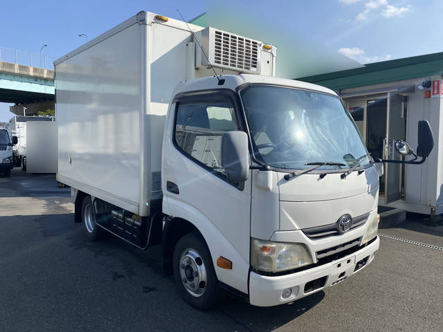 トヨタその他の車種冷凍車（冷蔵車）小型（2t・3t）[写真01]