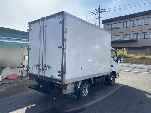 トヨタその他の車種冷凍車（冷蔵車）小型（2t・3t）[写真04]