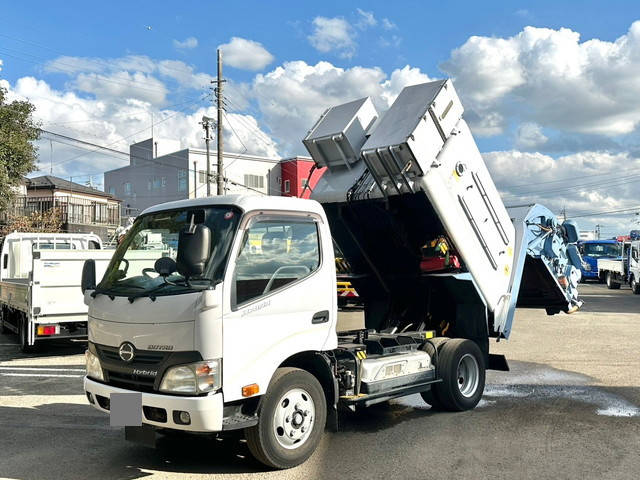 日野デュトロパッカー車（塵芥車）小型（2t・3t）[写真01]