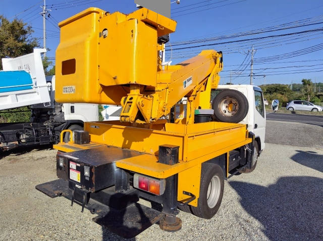 三菱ふそうキャンター高所作業車小型（2t・3t）[写真06]