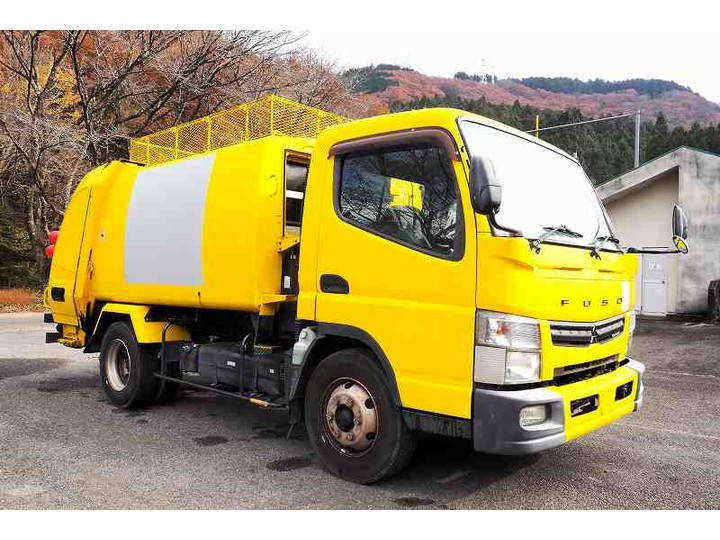 三菱ふそうキャンターパッカー車（塵芥車）小型（2t・3t）[写真01]