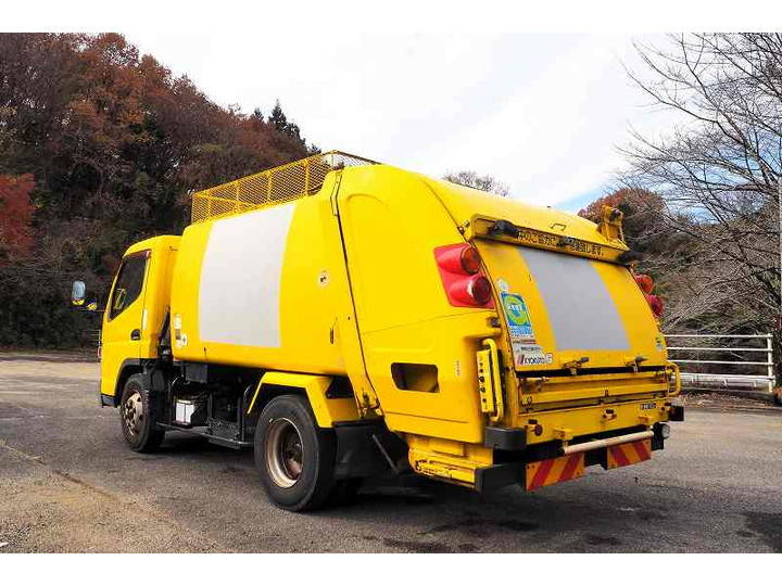 三菱ふそうキャンターパッカー車（塵芥車）小型（2t・3t）[写真02]