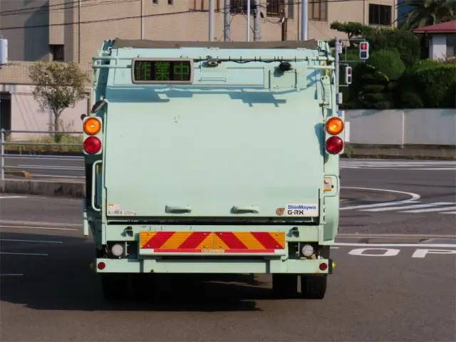 いすゞエルフパッカー車（塵芥車）小型（2t・3t）[写真07]