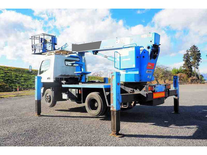 三菱ふそうキャンター高所作業車小型（2t・3t）[写真02]