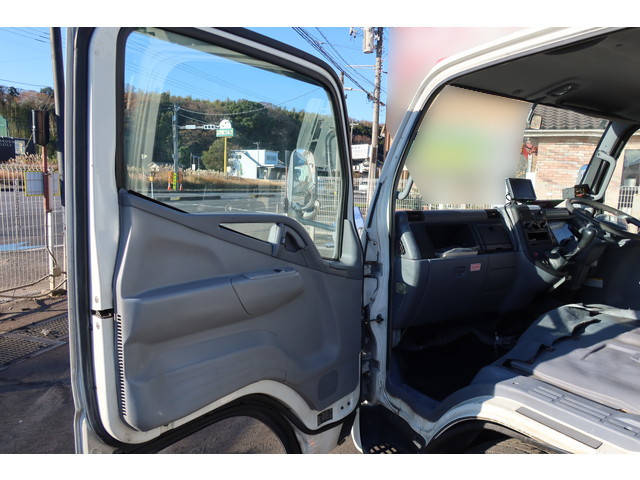 三菱ふそうキャンターパッカー車（塵芥車）中型（4t）[写真38]