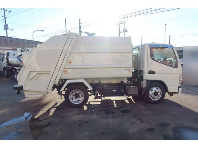 三菱ふそうキャンターパッカー車（塵芥車）中型（4t）[写真06]