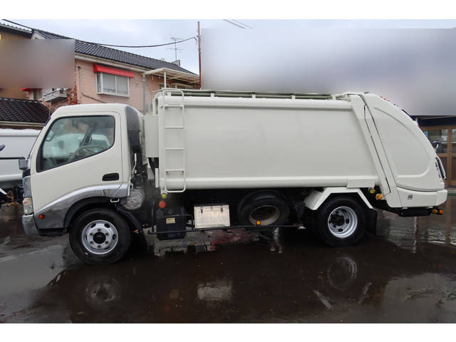 日野デュトロパッカー車（塵芥車）小型（2t・3t）[写真04]