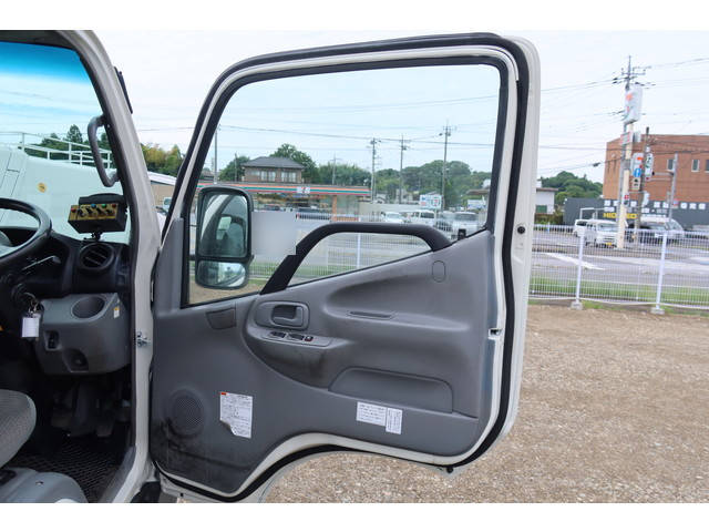 日野デュトロパッカー車（塵芥車）小型（2t・3t）[写真29]