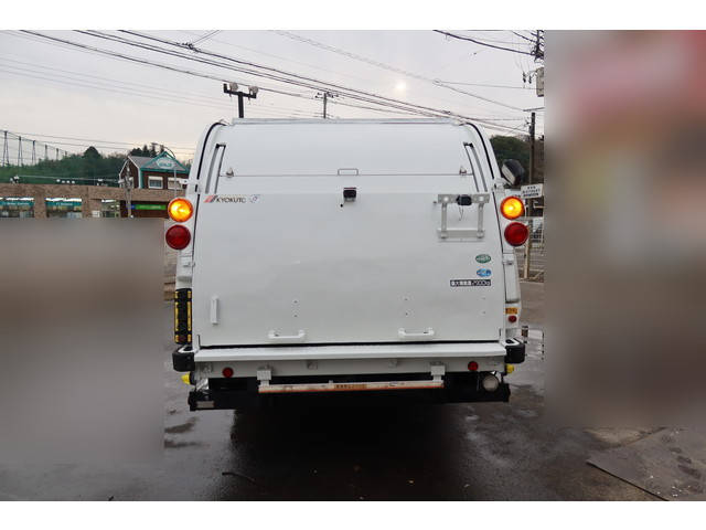 いすゞエルフパッカー車（塵芥車）中型（4t）[写真05]