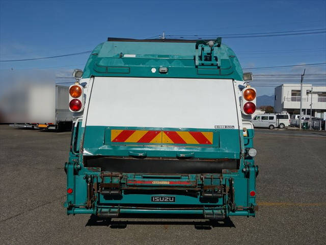 いすゞフォワードパッカー車（塵芥車）中型（4t）[写真09]