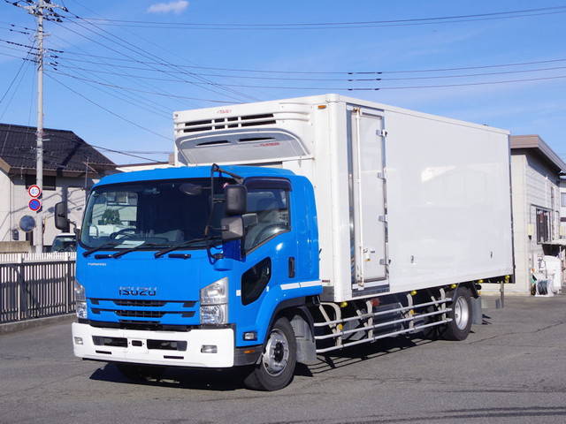 いすゞフォワード冷凍車（冷蔵車）増トン（6t・8t）[写真03]