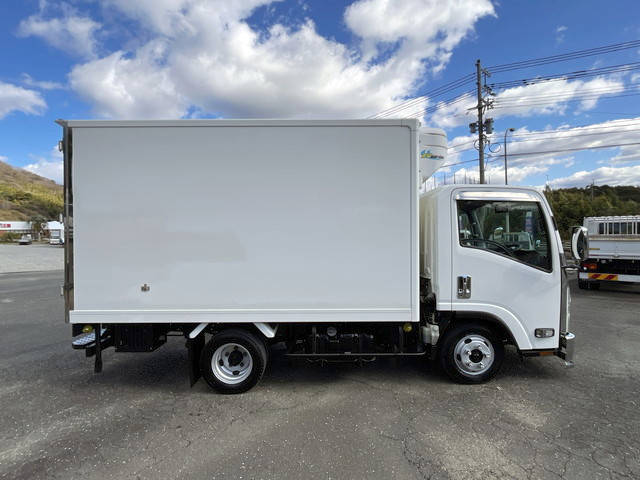 いすゞエルフ冷凍車（冷蔵車）小型（2t・3t）[写真08]