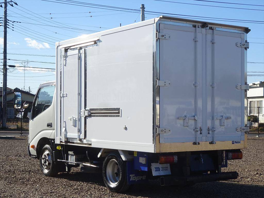 日野デュトロ冷凍車（冷蔵車）小型（2t・3t）[写真03]