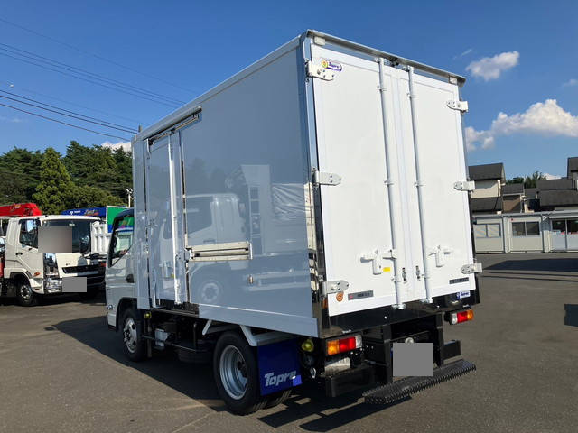 三菱ふそうキャンター冷凍車（冷蔵車）小型（2t・3t）[写真02]