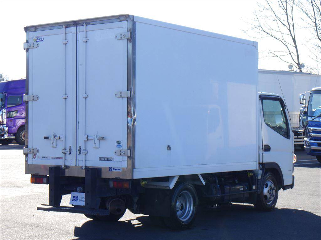 三菱ふそうキャンター冷凍車（冷蔵車）小型（2t・3t）[写真04]