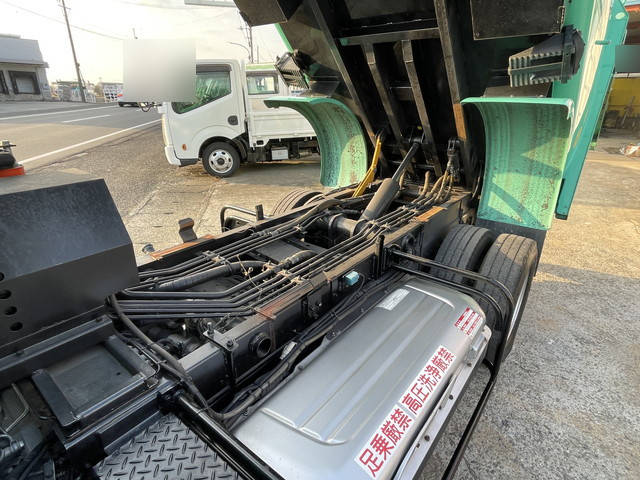 日野デュトロパッカー車（塵芥車）中型（4t）[写真23]