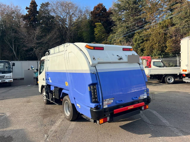 三菱ふそうキャンターパッカー車（塵芥車）小型（2t・3t）[写真04]