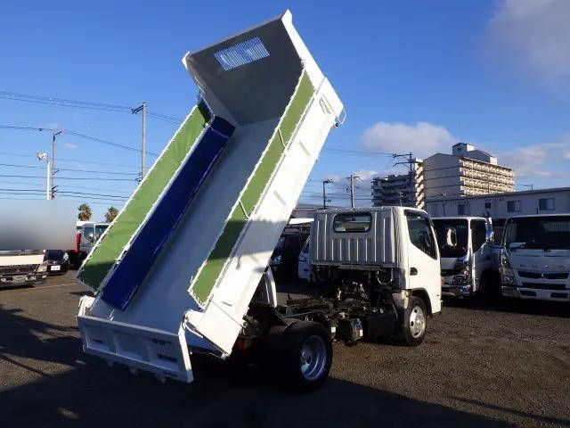 三菱ふそうキャンターダンプ小型（2t・3t）[写真02]