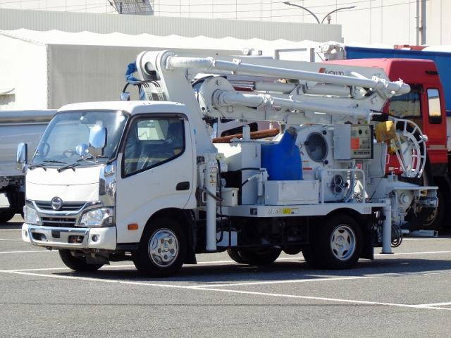 中古デュトロコンクリートポンプ車